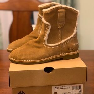 ugg catica